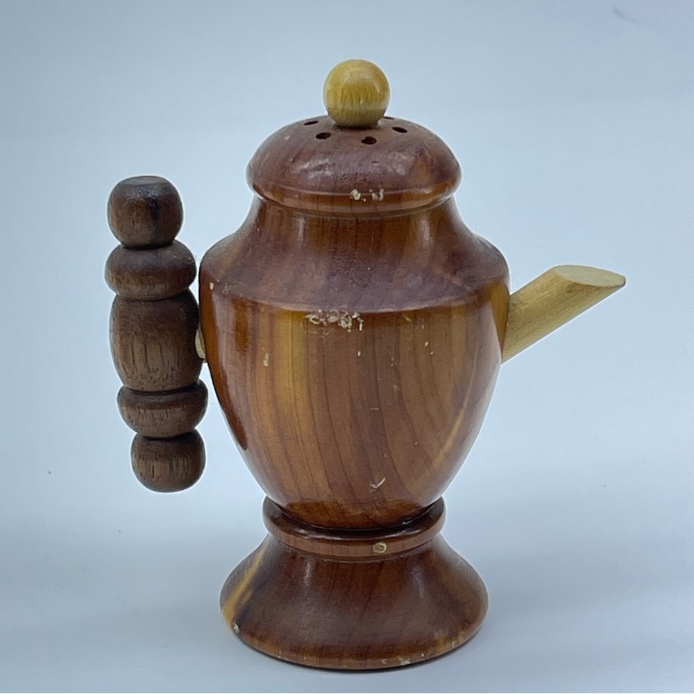 Vintage Salt and Pepper Shakers Wooden Teapot Grannycore Kitchen Souvenir Brown - Picture 3 of 9